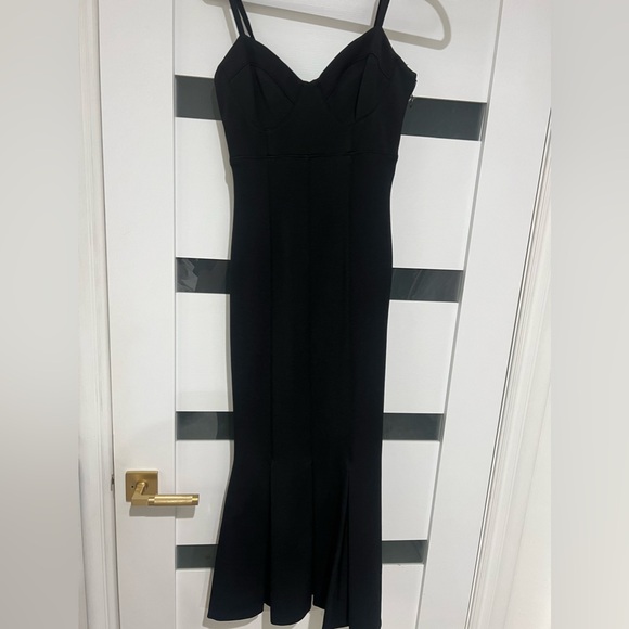 Cinq a Sept nixie bodycon black midi dress in size 2 - Picture 5 of 8